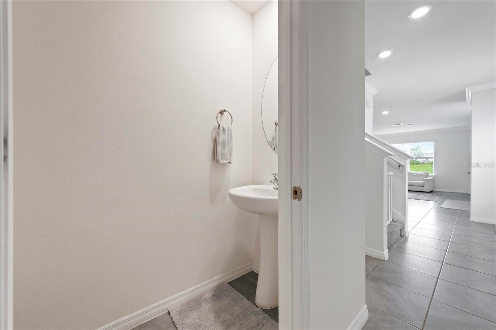 3255 HILLTOP CIR, BRADENTON, FL, 34211