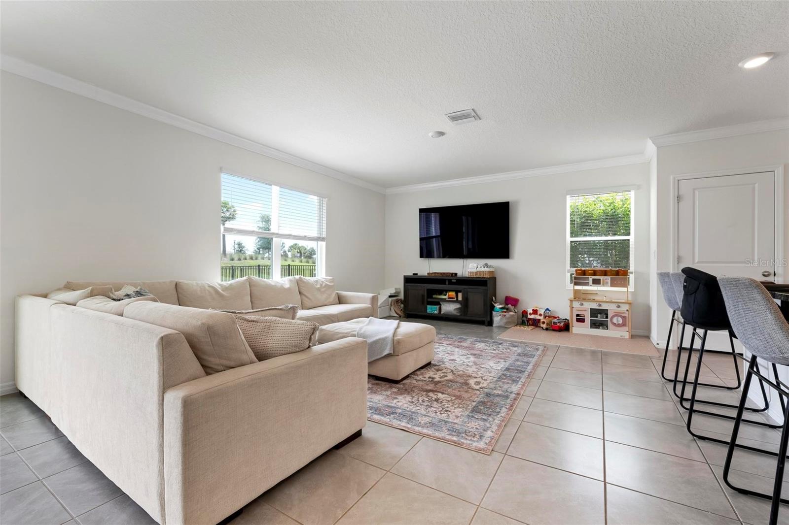 3255 HILLTOP CIR, BRADENTON, FL, 34211