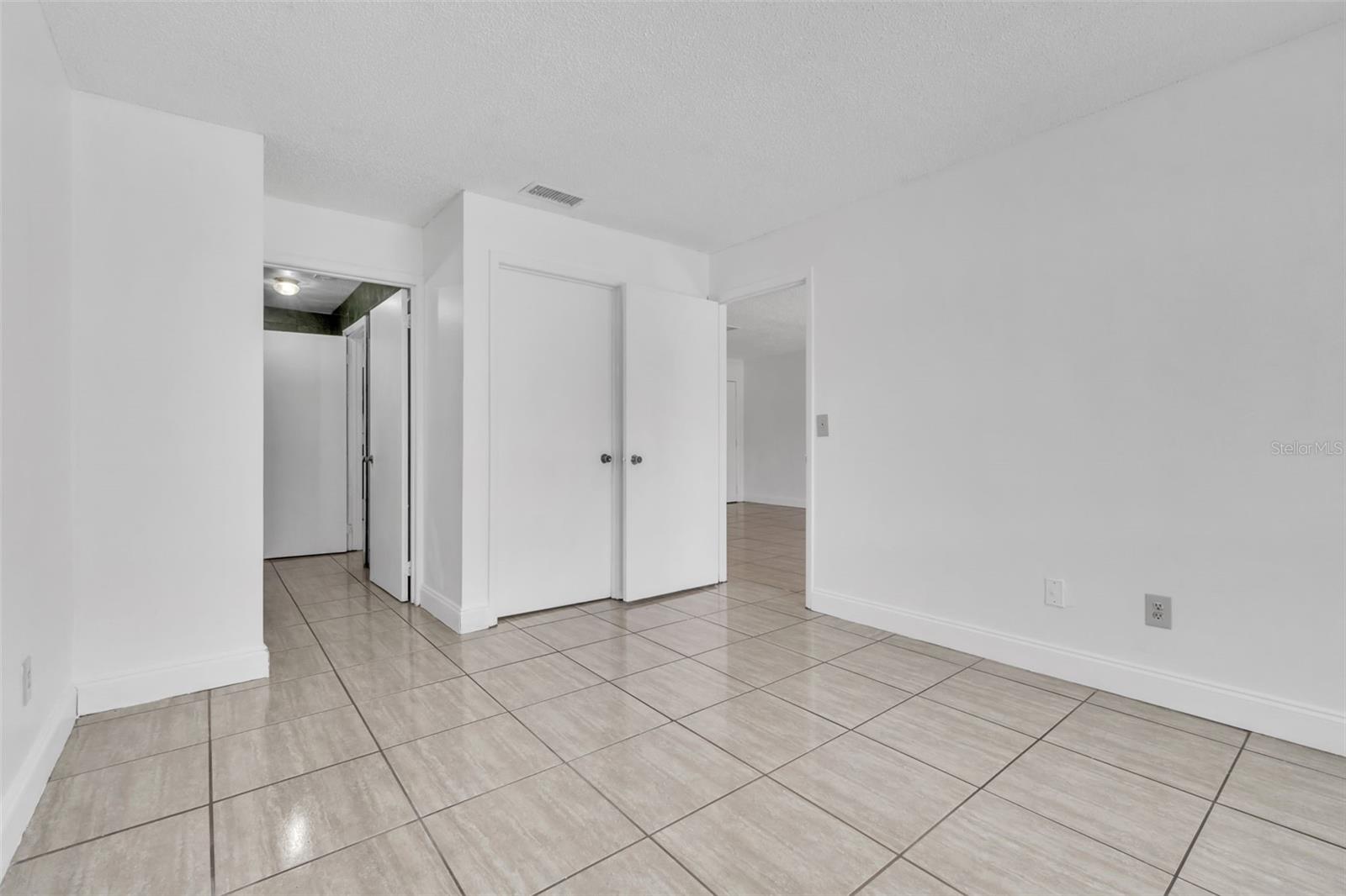 664 KENWICK CIR #104, CASSELBERRY, FL, 32707