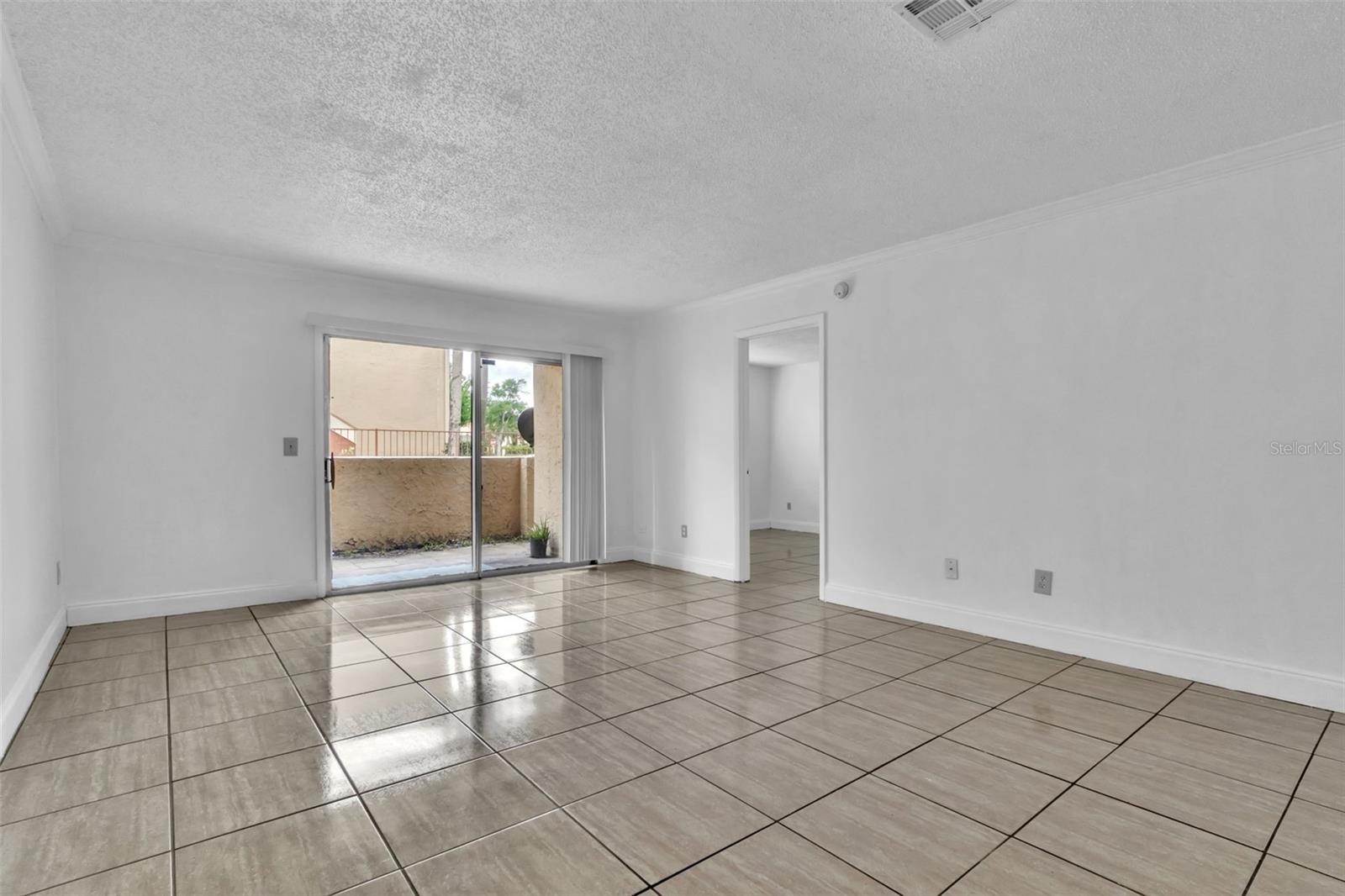 664 KENWICK CIR #104, CASSELBERRY, FL, 32707