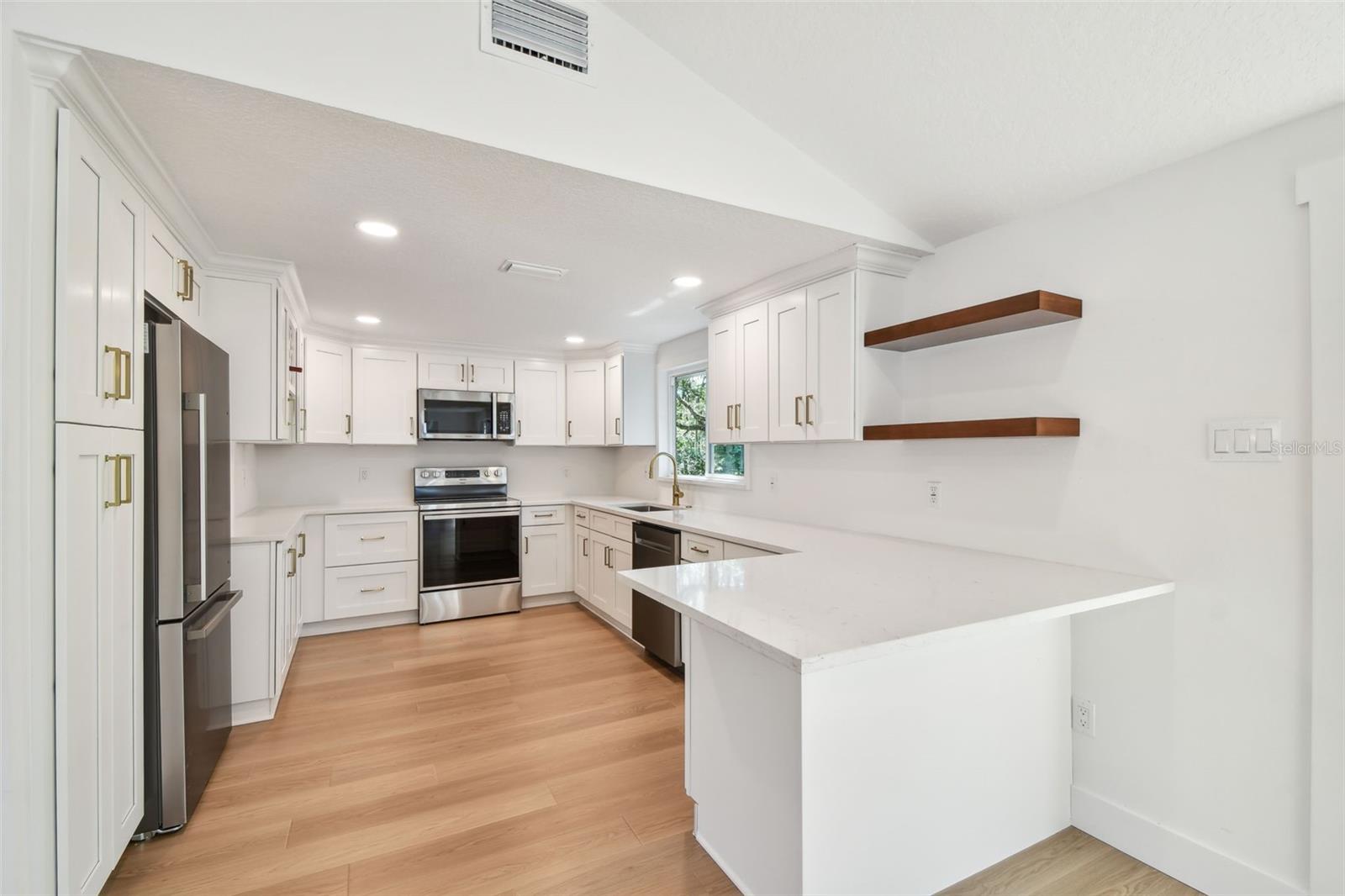 13901 VACATION LN, ODESSA, FL, 33556