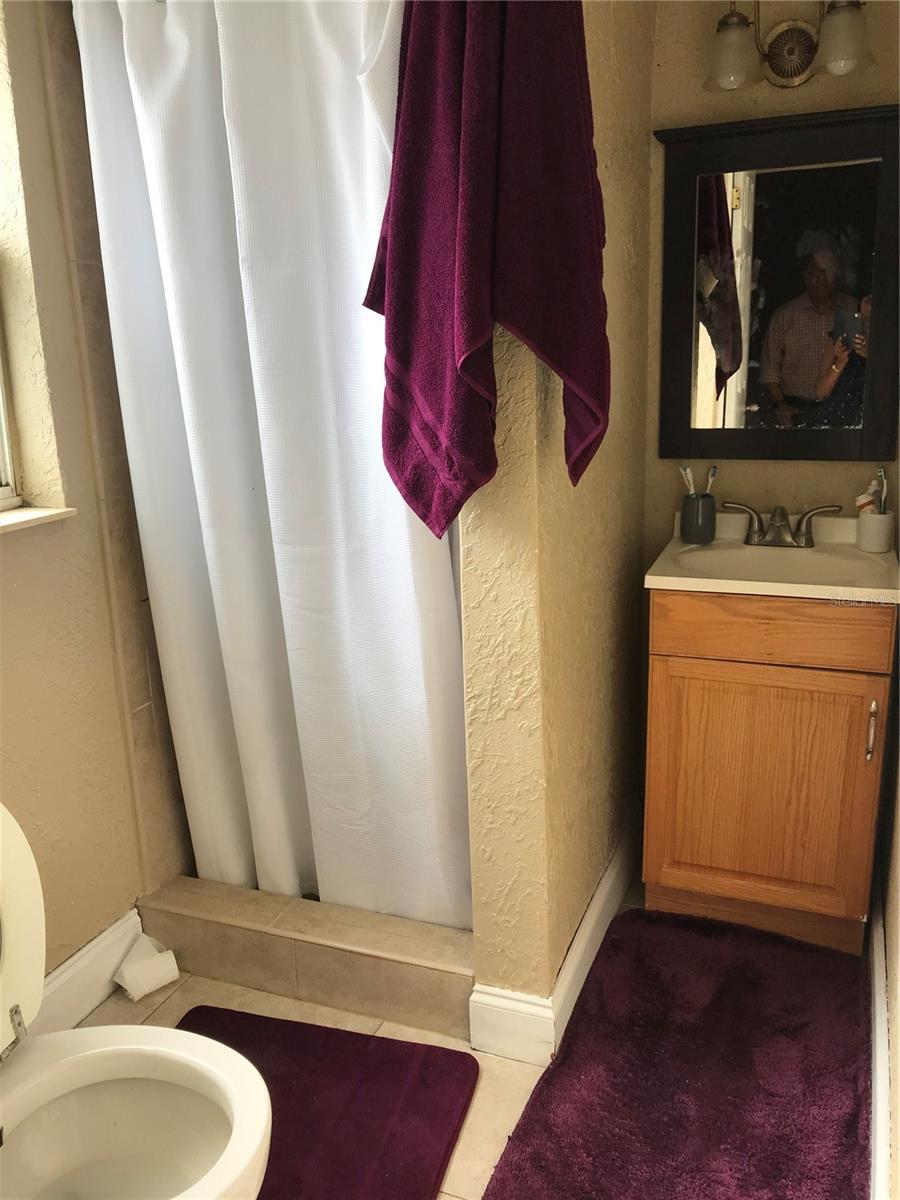 10 S SEMORAN BLVD S, ORLANDO, FL, 32822