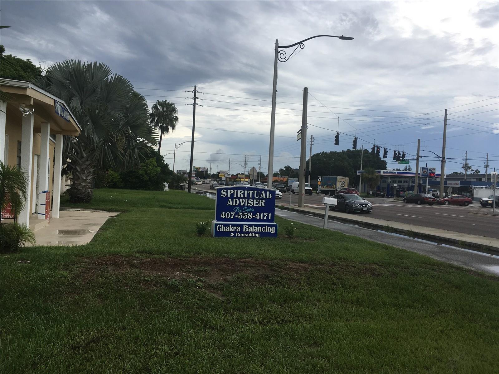 10 S SEMORAN BLVD S, ORLANDO, FL, 32822