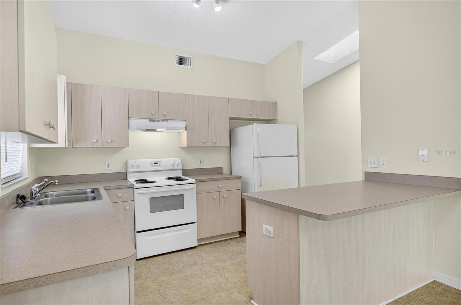 9 EMMONS LN #B, PALM COAST, FL, 32164