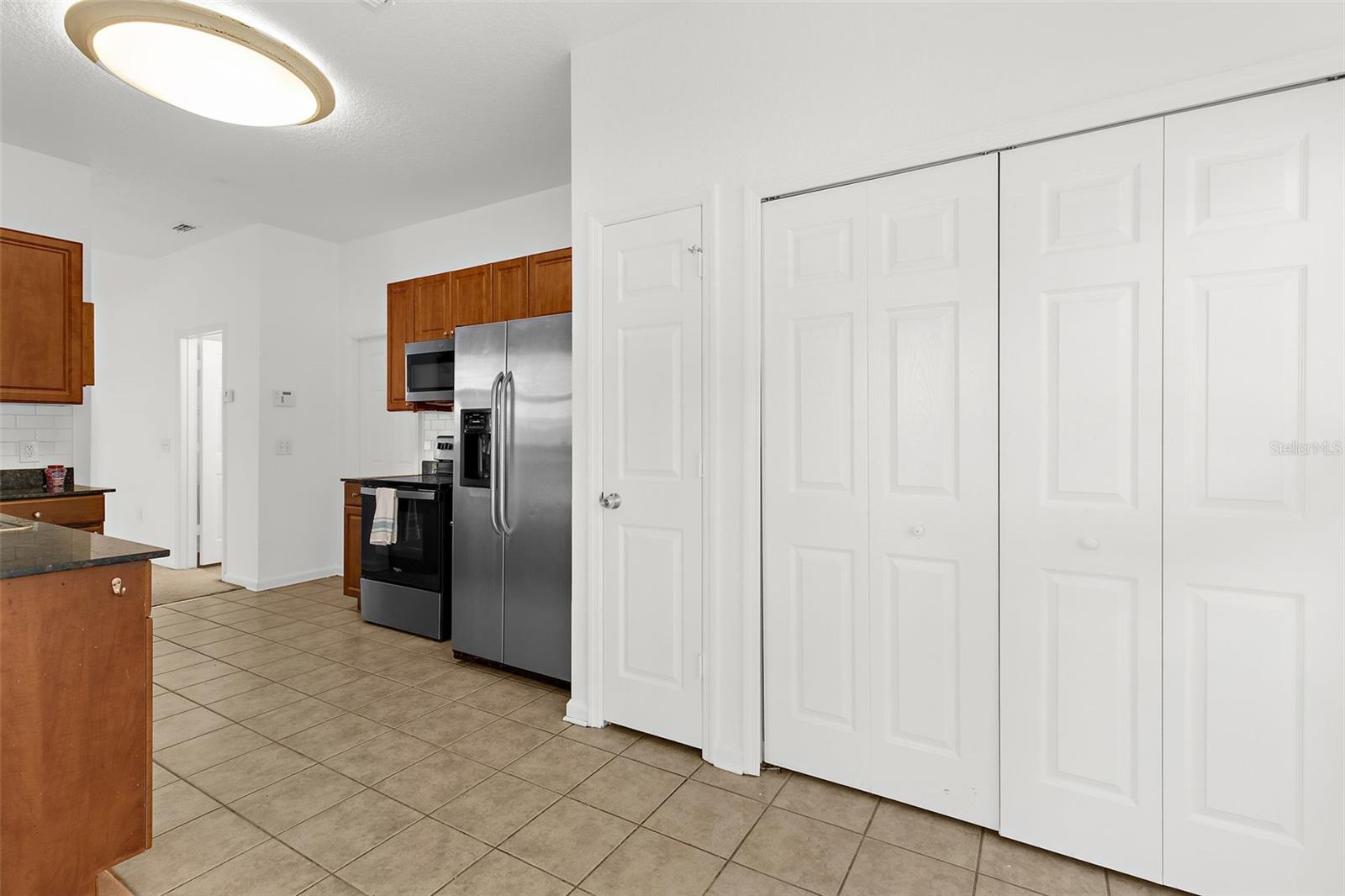 8202 DOWN ROYAL RD, TAMPA, FL, 33610