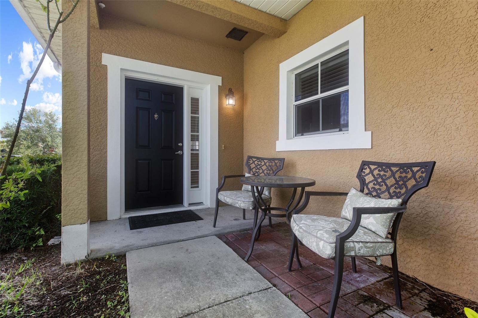 8202 DOWN ROYAL RD, TAMPA, FL, 33610