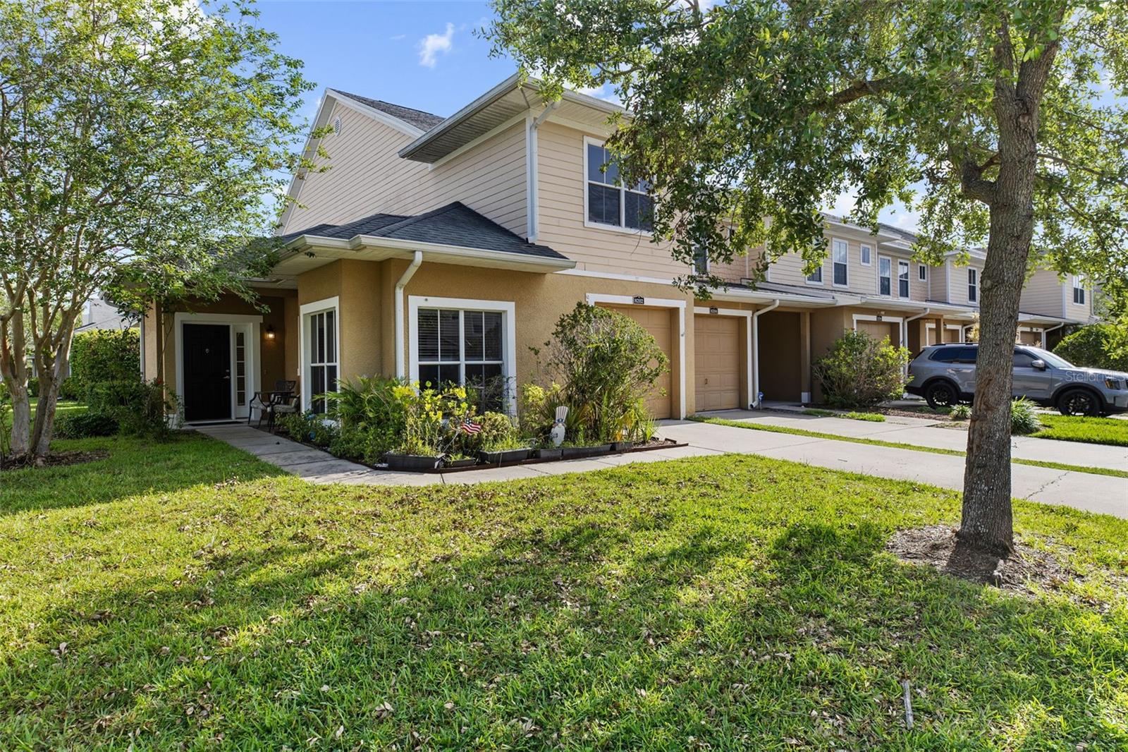 8202 DOWN ROYAL RD, TAMPA, FL, 33610