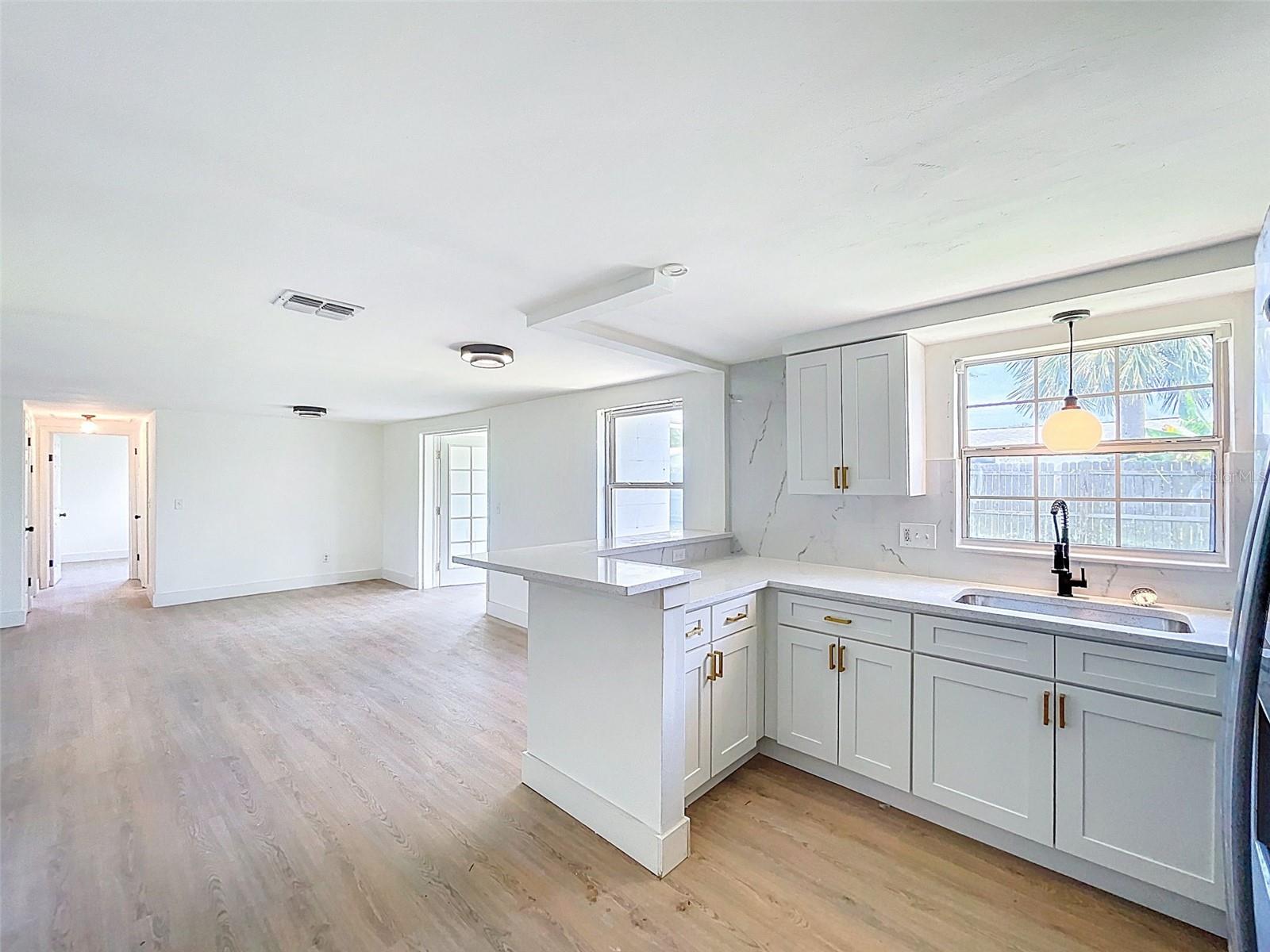 2115 ERIN DR, HOLIDAY, FL, 34690