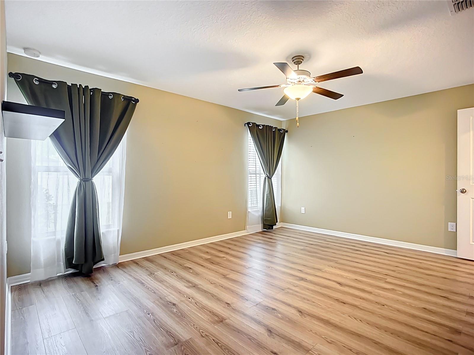 15611 DEMORY POINT PL, SUN CITY CENTER, FL, 33573