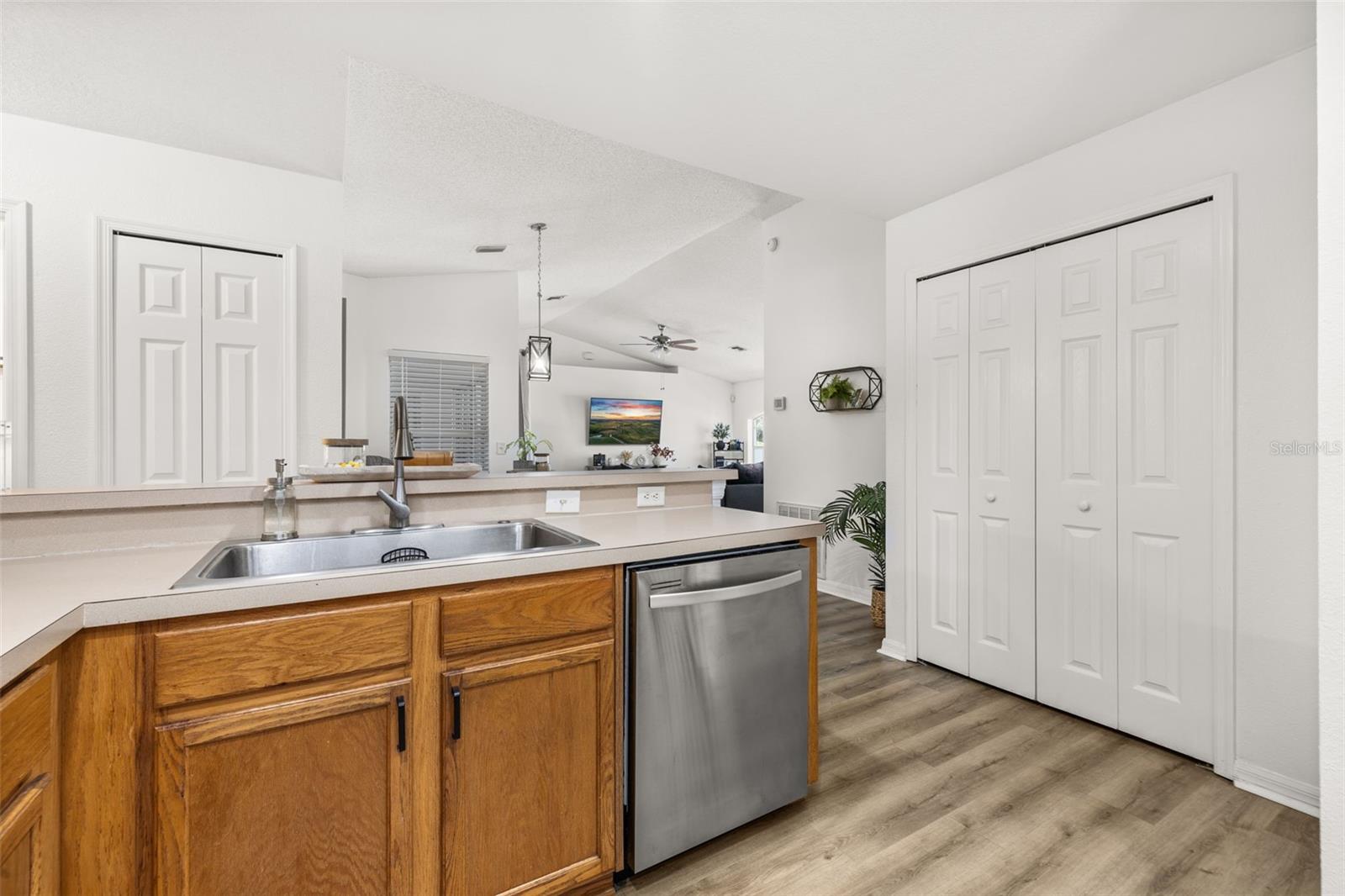 138 HIDDEN POINTE LN, GROVELAND, FL, 34736