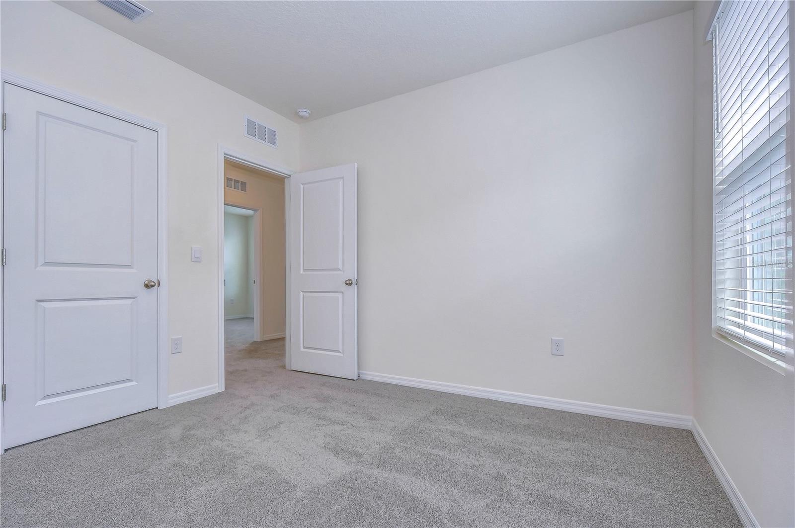 9176 FORGE BREEZE LOOP, WESLEY CHAPEL, FL, 33545