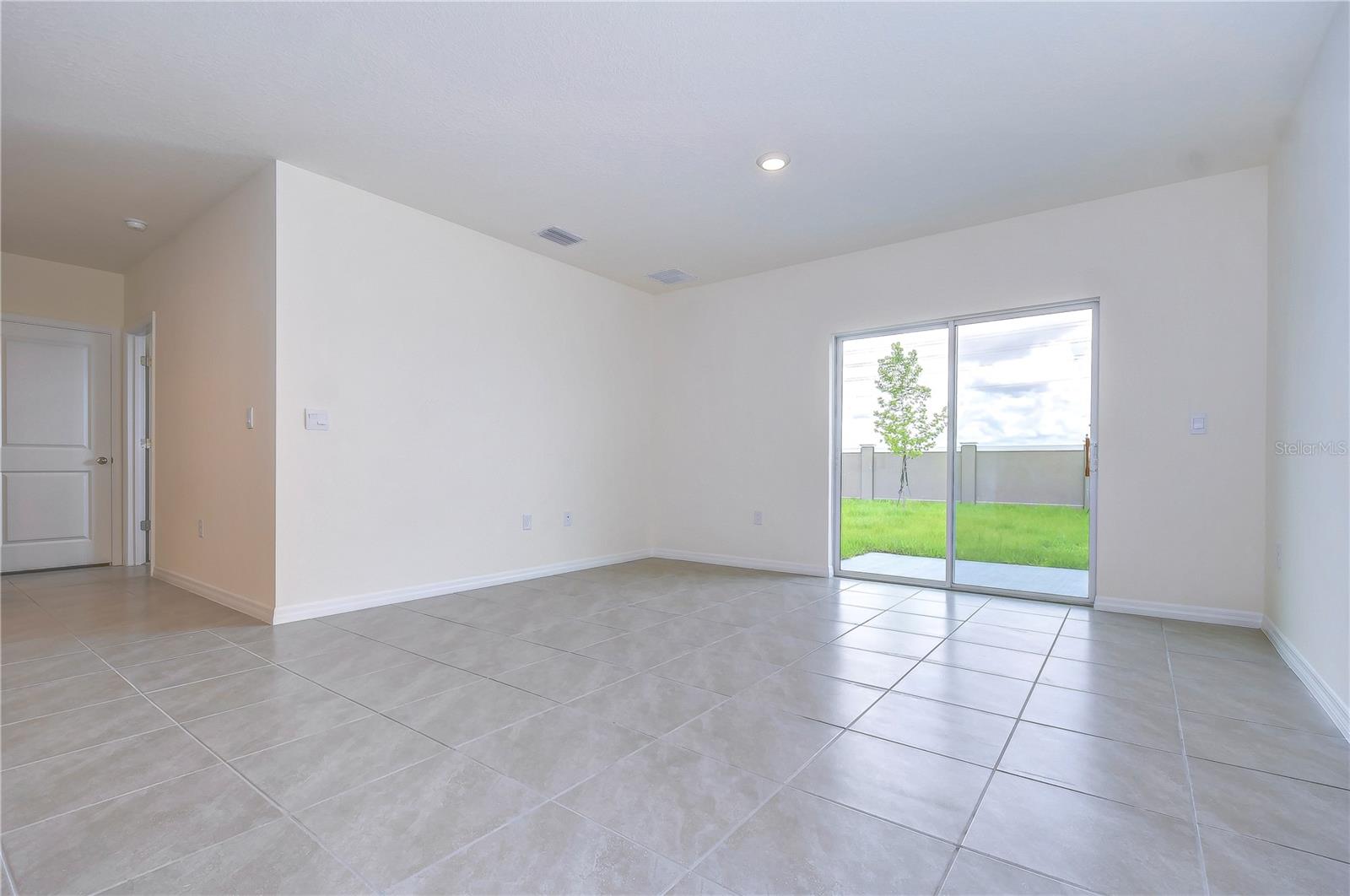 9176 FORGE BREEZE LOOP, WESLEY CHAPEL, FL, 33545