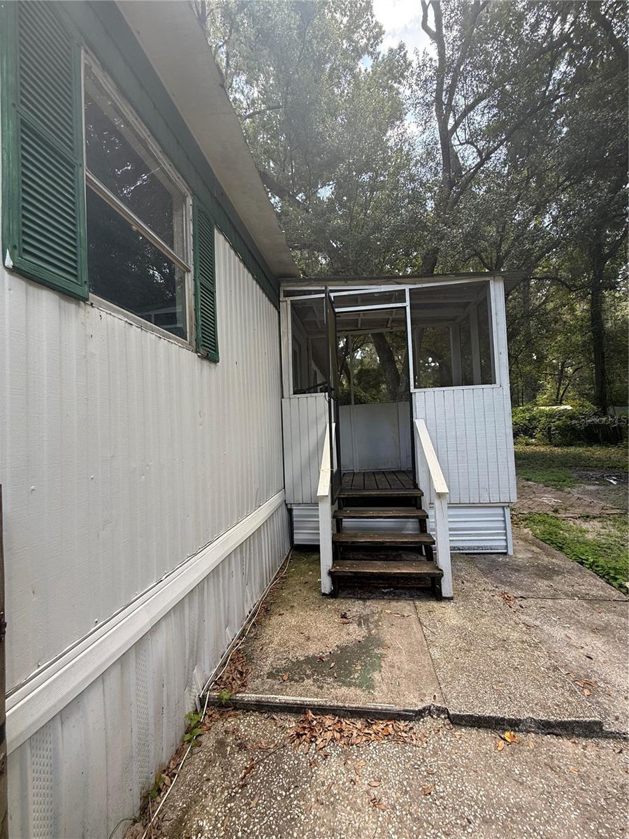 OM703643 Property Photo