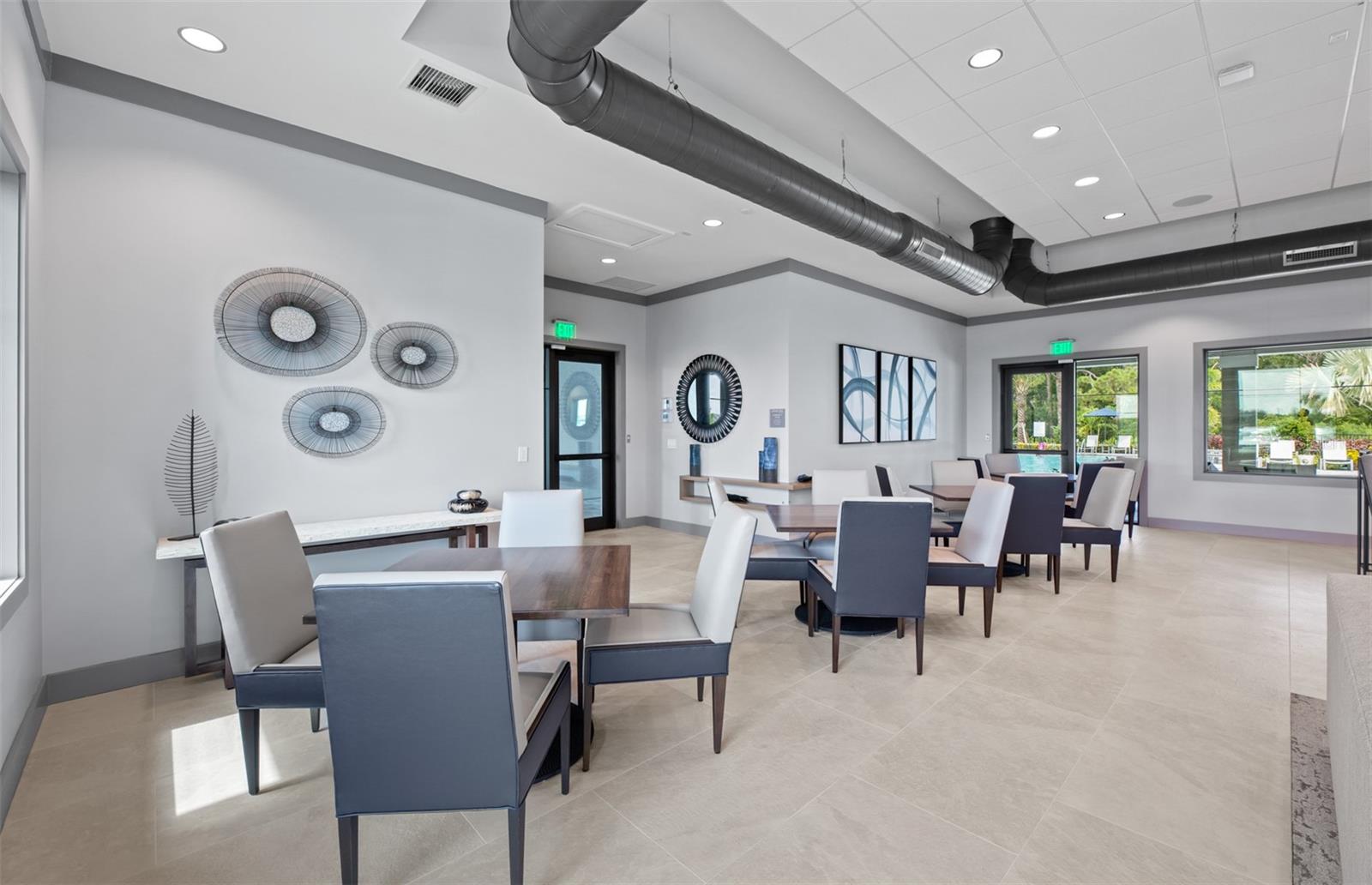 16423 SAPPHIRE POINT DR, LAKEWOOD RANCH, FL, 34211