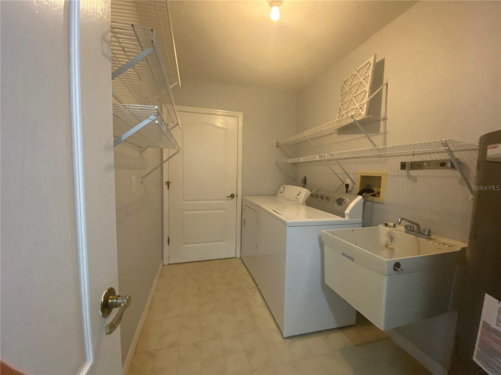 103 MARK TWAIN LN, ROTONDA WEST, FL, 33947