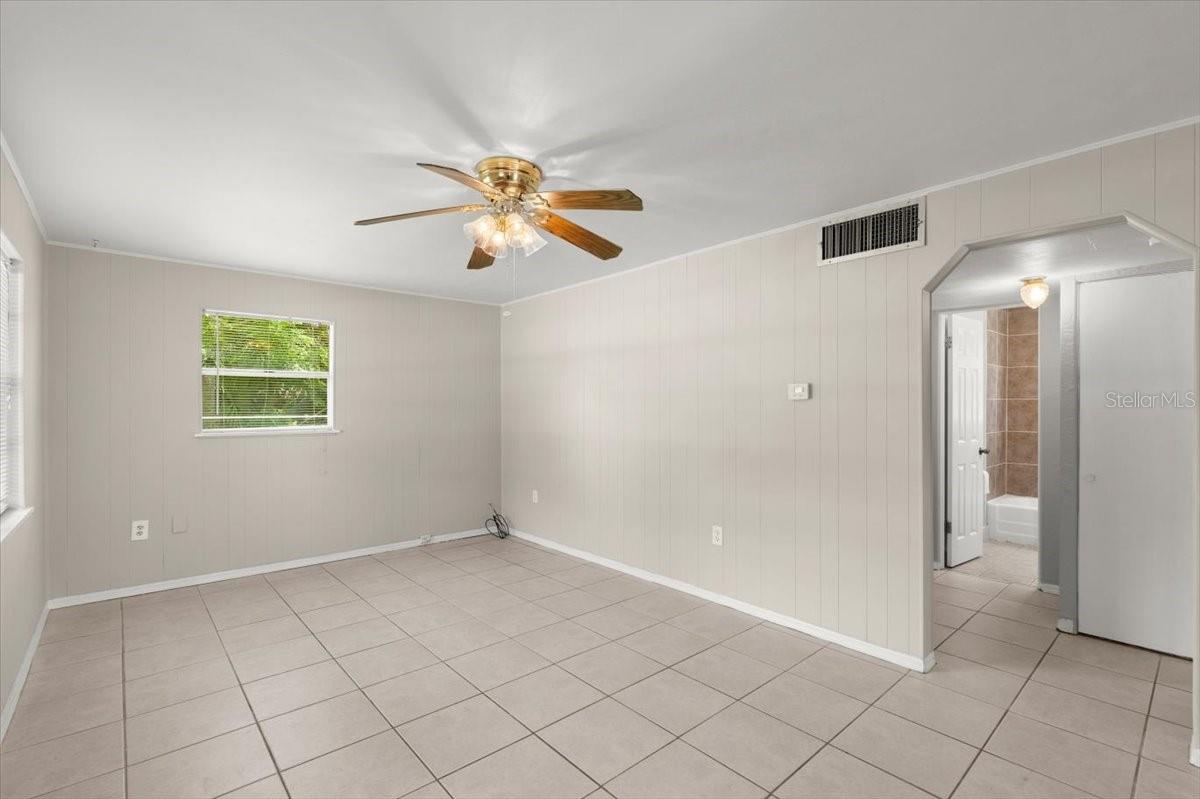 2633 YALE RD, SOUTH DAYTONA, FL, 32119