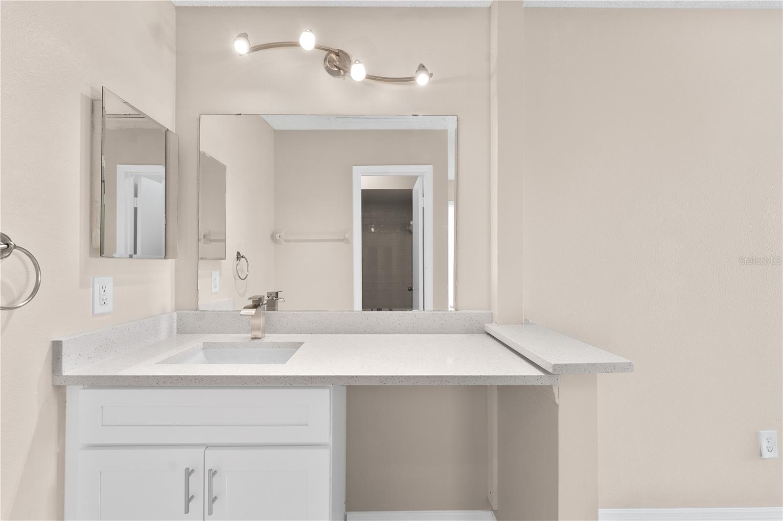 1113 LUCAYA CIR, ORLANDO, FL, 32824