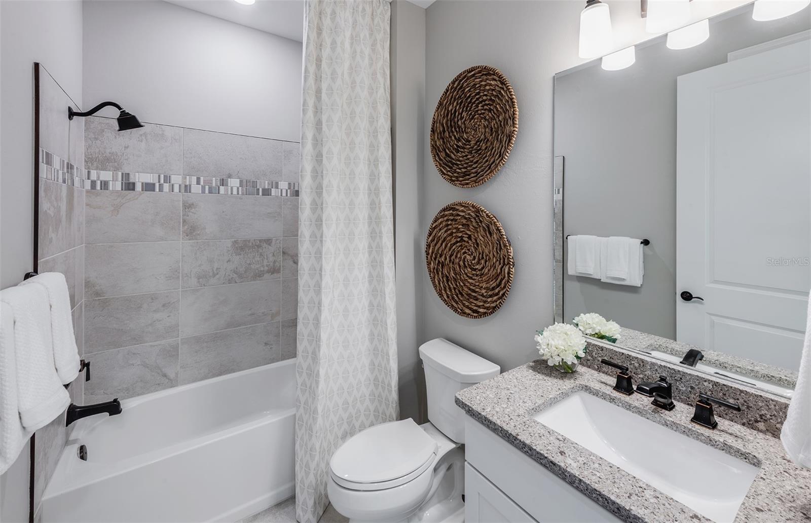 16407 SAPPHIRE POINT DR, LAKEWOOD RANCH, FL, 34211