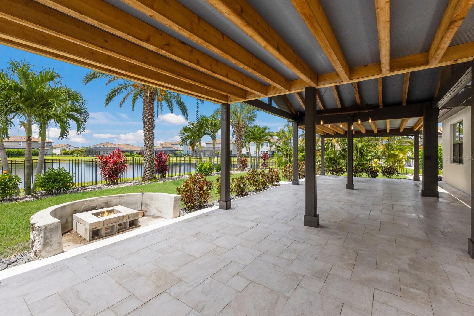 13616 SAW PALM CREEK TRL, LAKEWOOD RANCH, FL, 34211