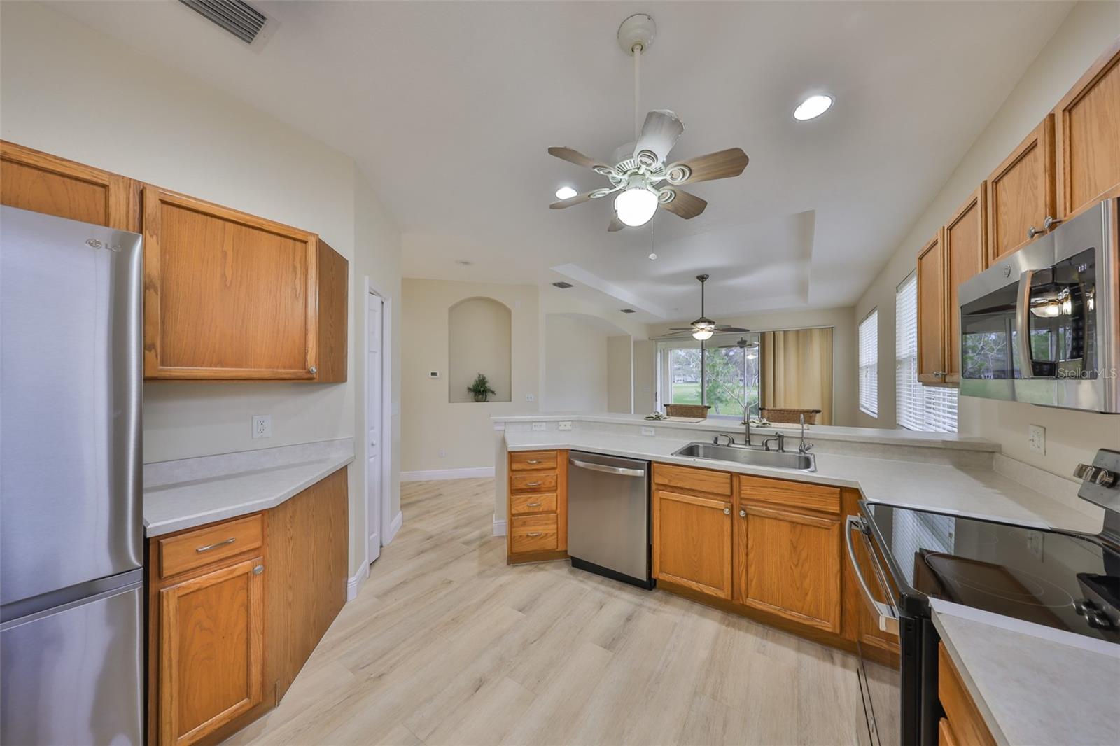 1911 STERLING GLEN CT, SUN CITY CENTER, FL, 33573