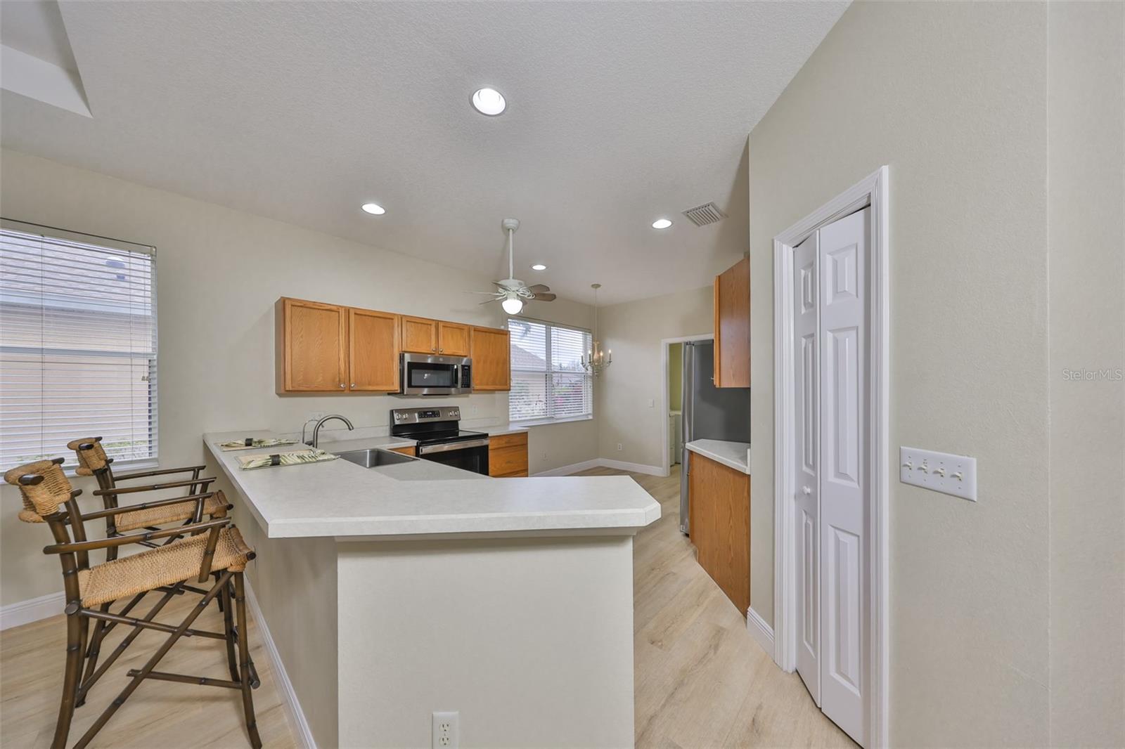 1911 STERLING GLEN CT, SUN CITY CENTER, FL, 33573