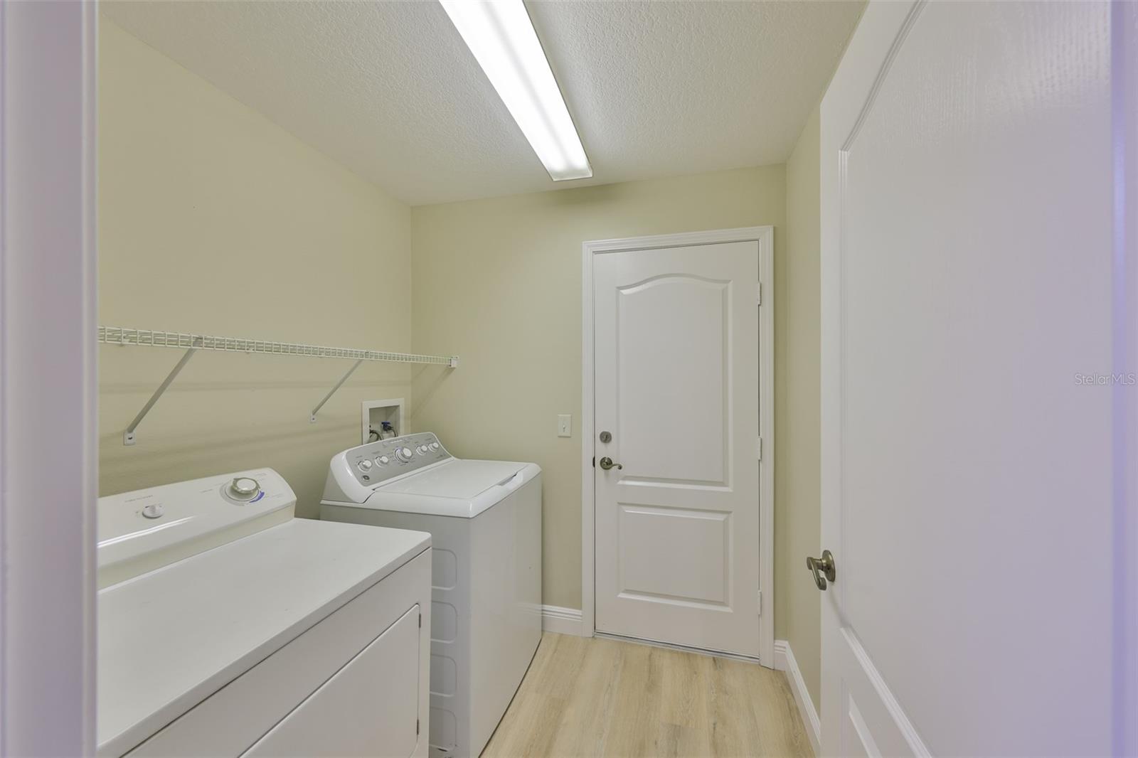 1911 STERLING GLEN CT, SUN CITY CENTER, FL, 33573