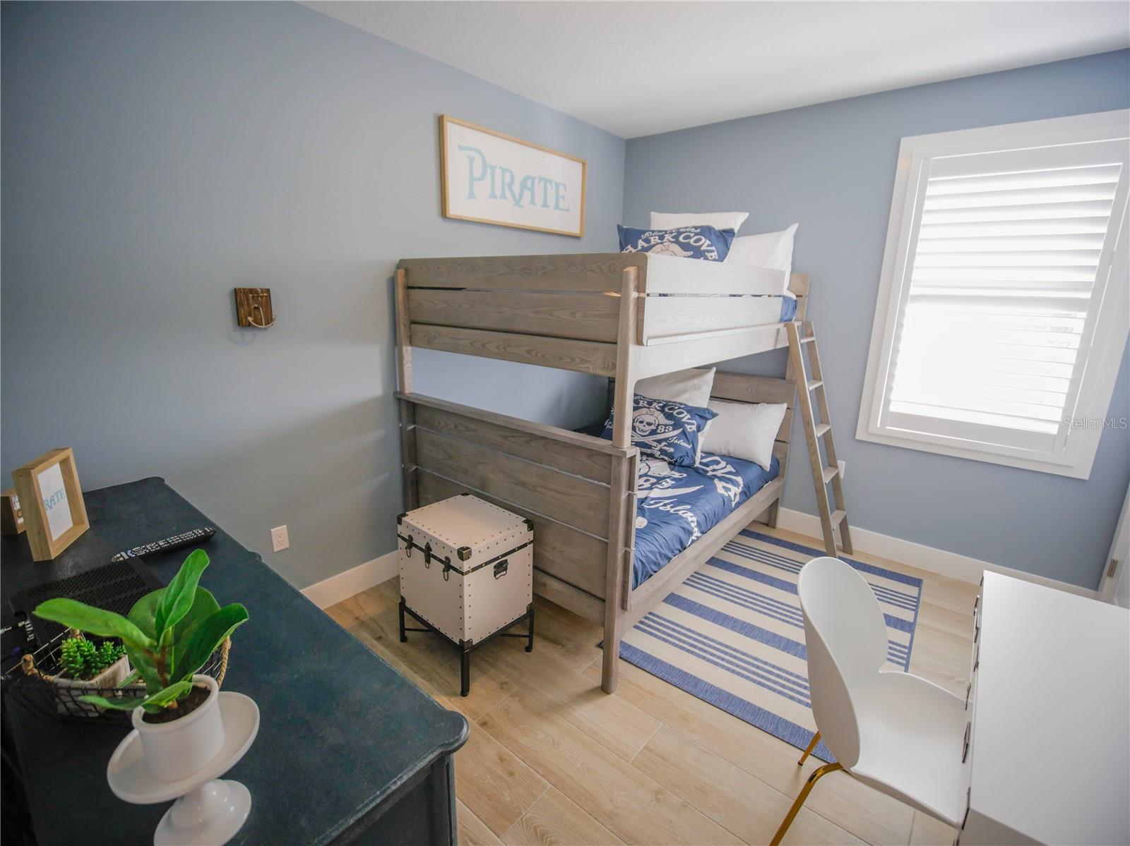 A4655871 Property Photo