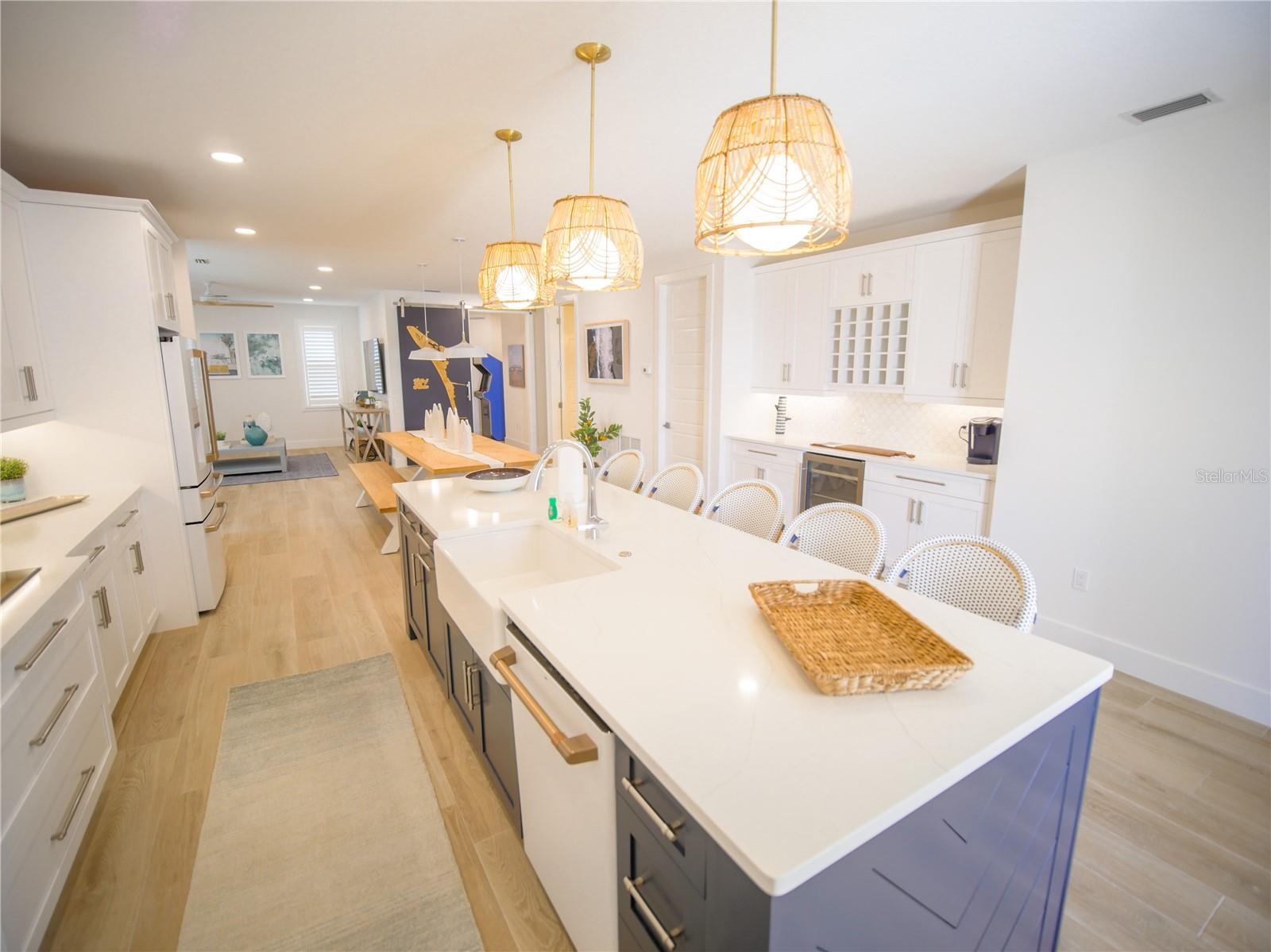 A4655871 Property Photo