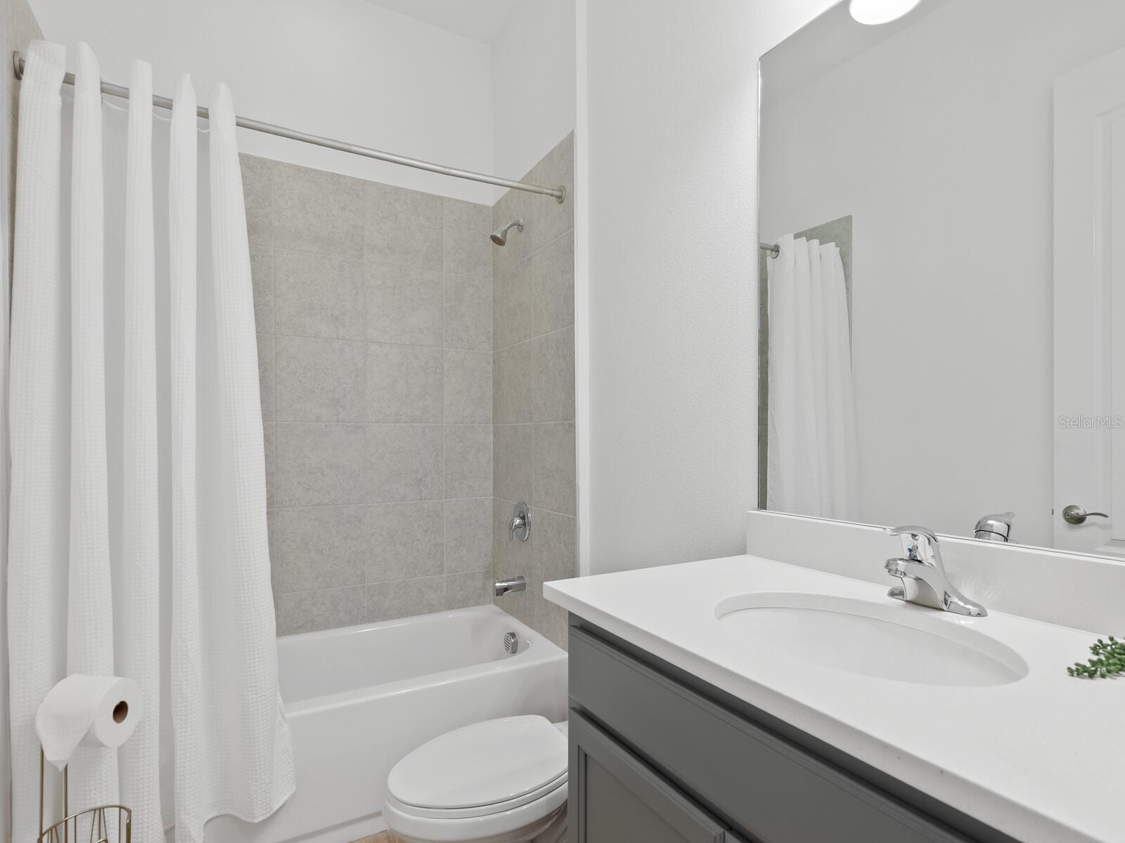 10120 CARNOUSTIE PL, BRADENTON, FL, 34211