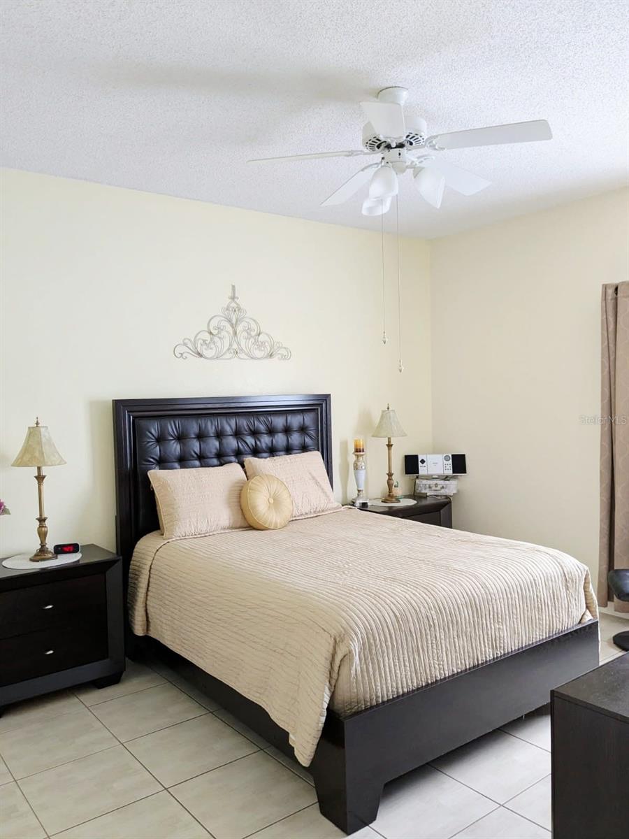 5661 PARKVIEW LAKE DR, ORLANDO, FL, 32821