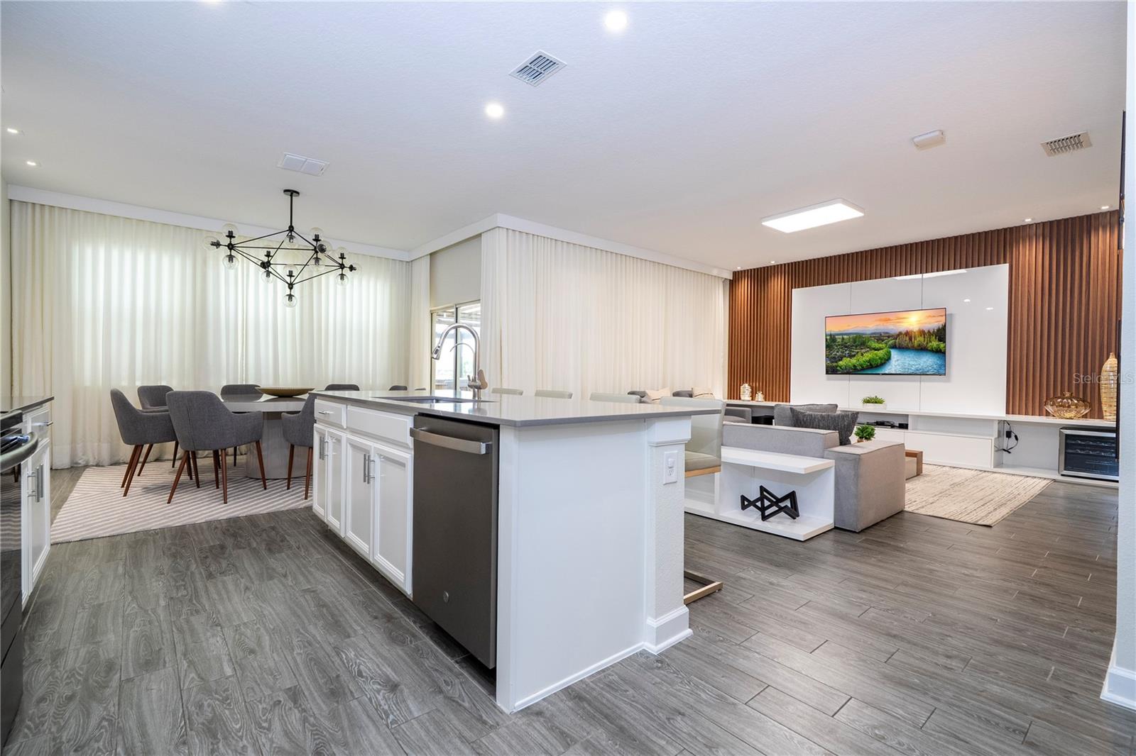 1097 TRAPPERS TRAIL LOOP, DAVENPORT, FL, 33896