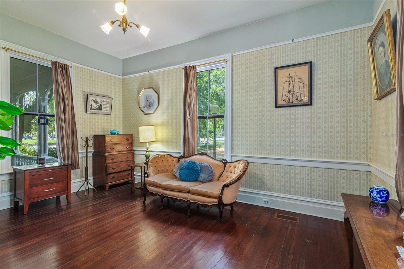 708 E UNIVERSITY AVE, GAINESVILLE, FL, 32601