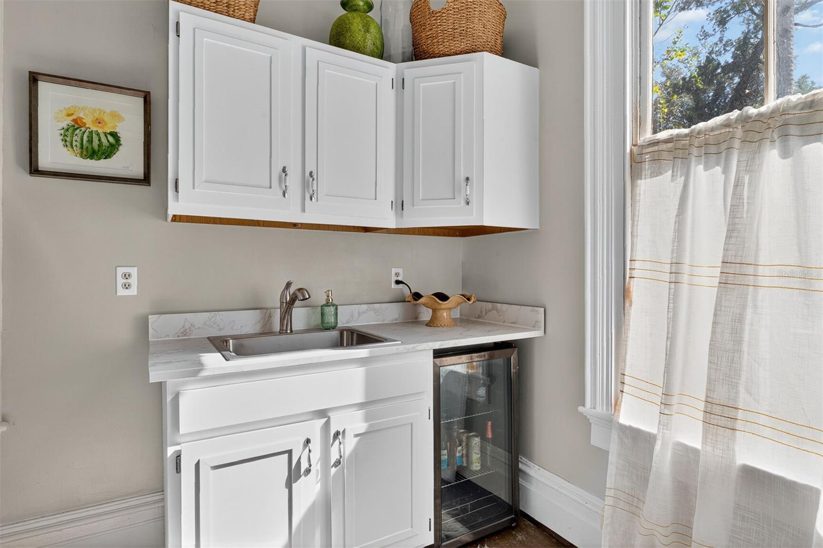 708 E UNIVERSITY AVE, GAINESVILLE, FL, 32601