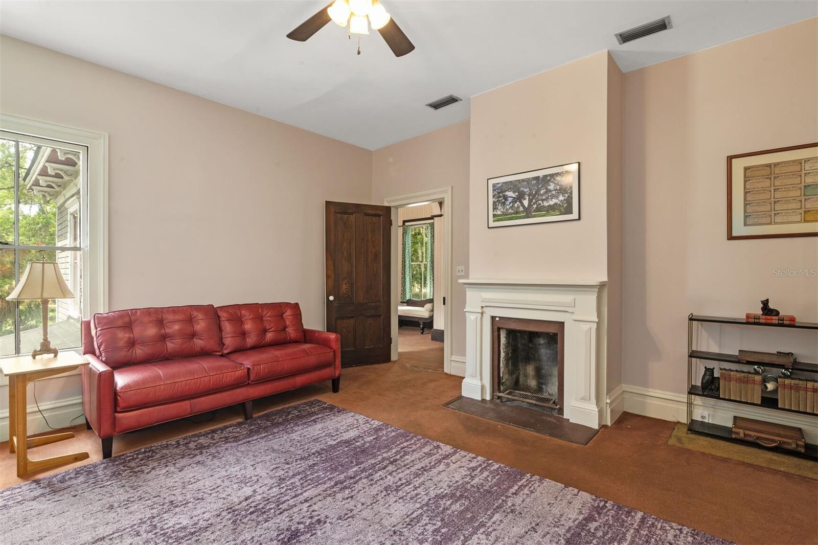 708 E UNIVERSITY AVE, GAINESVILLE, FL, 32601