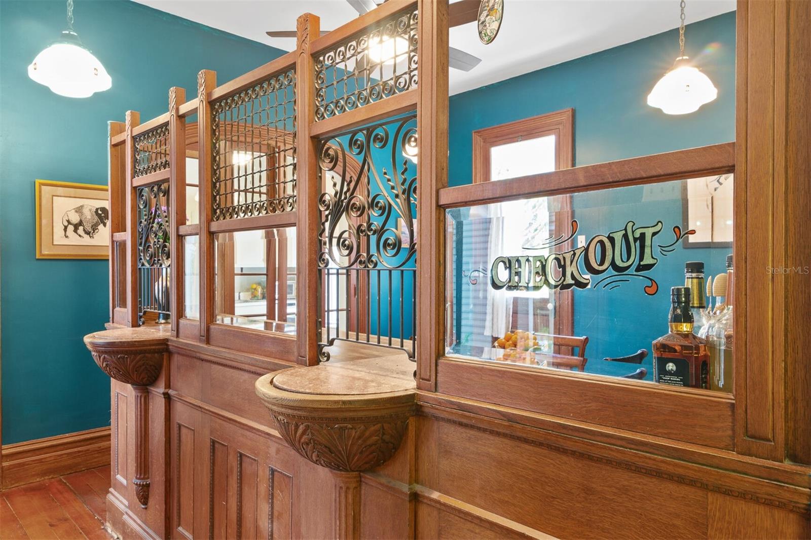 708 E UNIVERSITY AVE, GAINESVILLE, FL, 32601