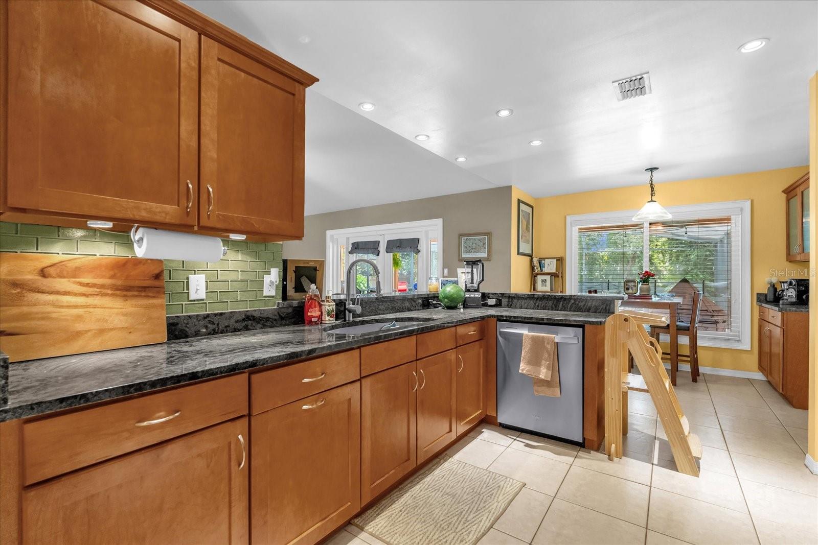 9275 LAKE SHARP CT, ORLANDO, FL, 32817