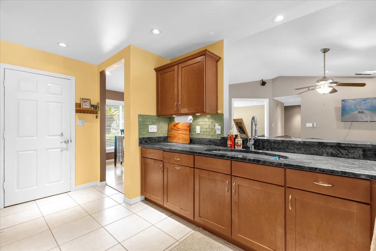 9275 LAKE SHARP CT, ORLANDO, FL, 32817