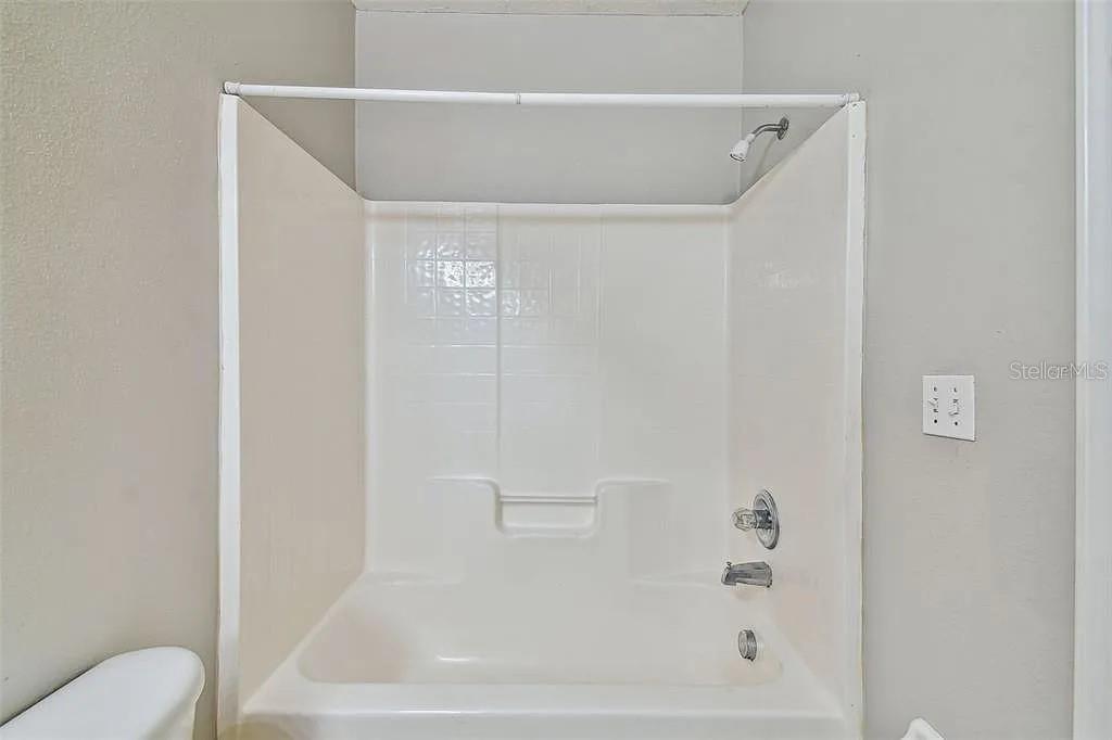 6447 CYPRESSDALE DR #202, RIVERVIEW, FL, 33578