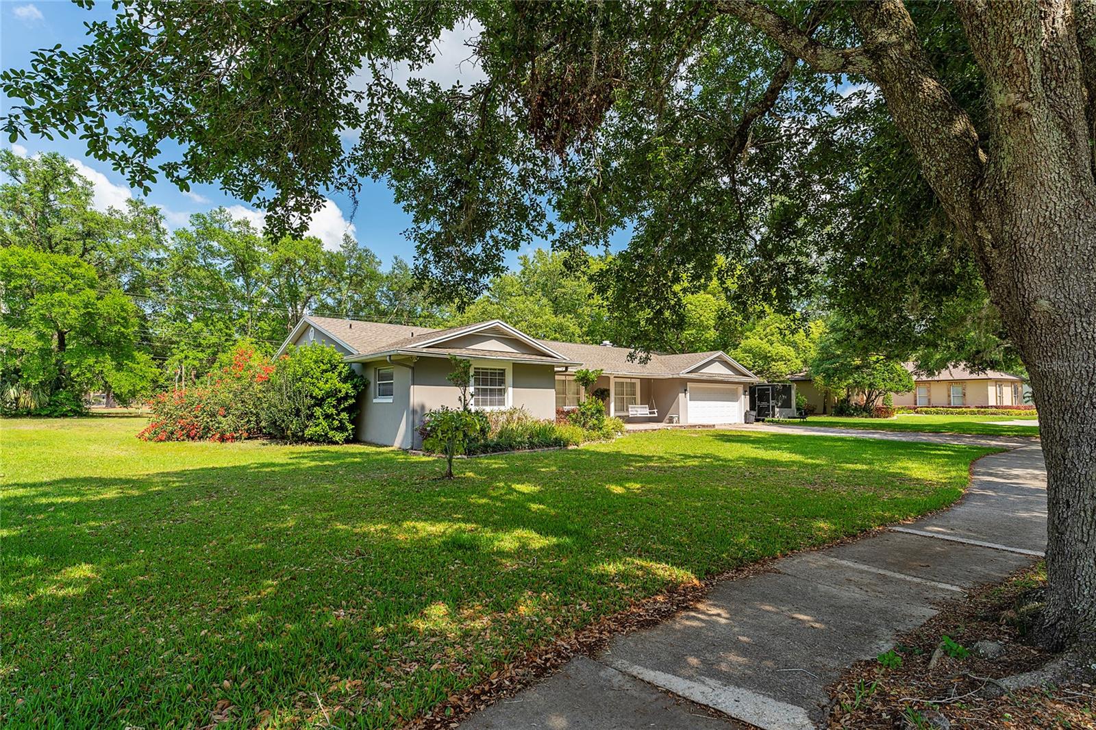 1111 PINAR DR, ORLANDO, FL, 32825