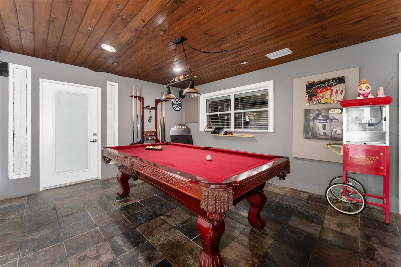 1111 PINAR DR, ORLANDO, FL, 32825