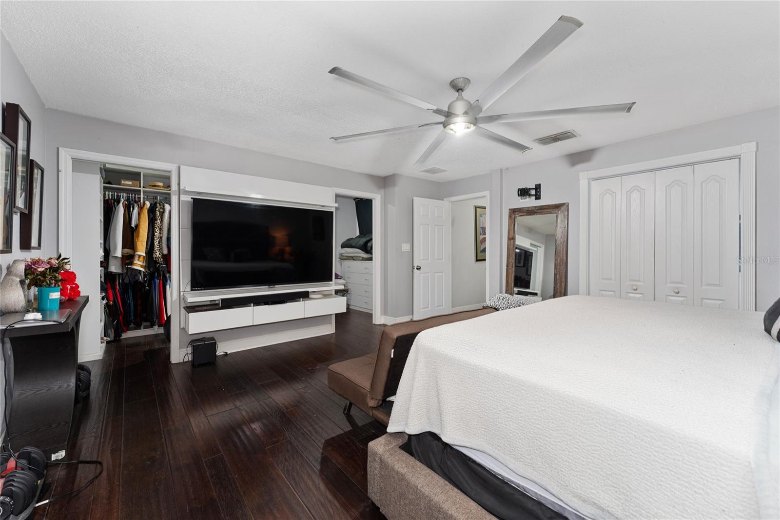 1111 PINAR DR, ORLANDO, FL, 32825