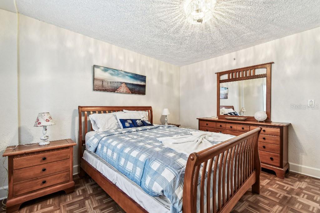 TB8396974 Property Photo