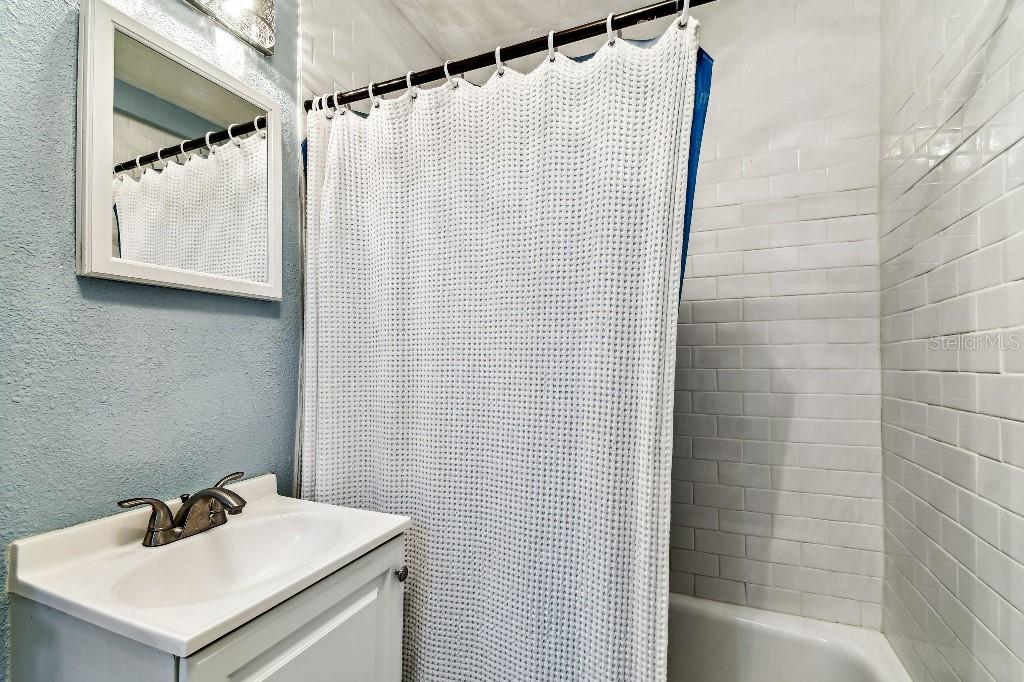 TB8396974 Property Photo