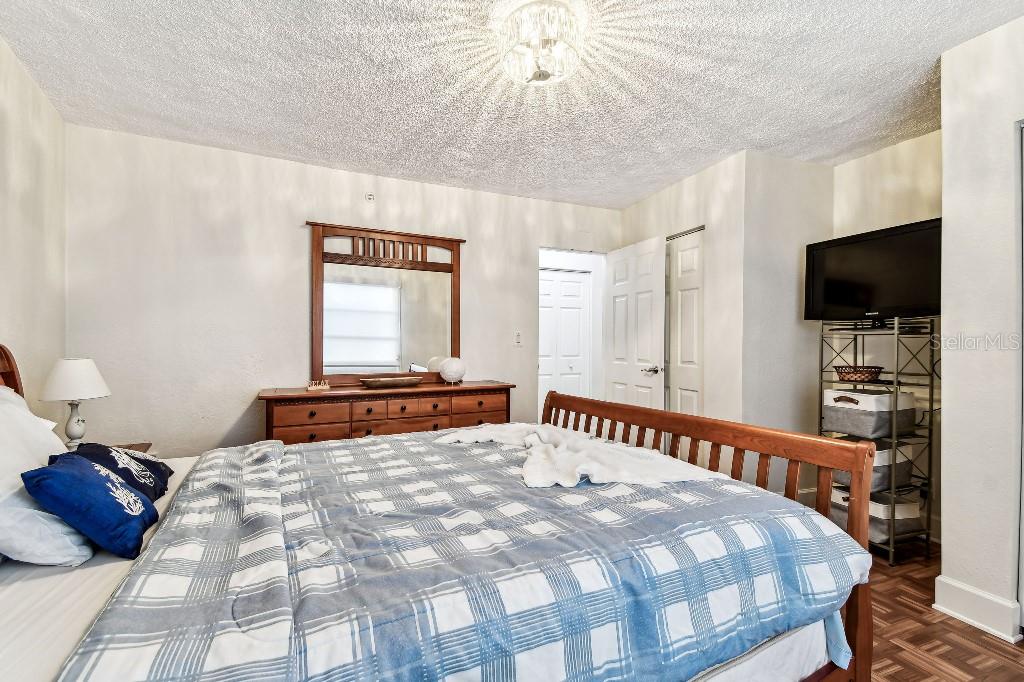 TB8396974 Property Photo