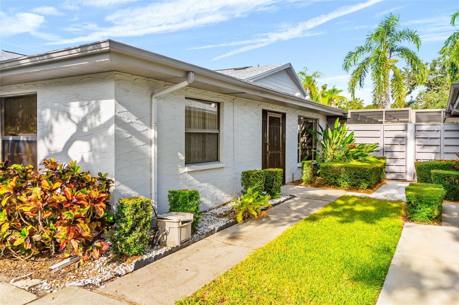 A4655910 Property Photo