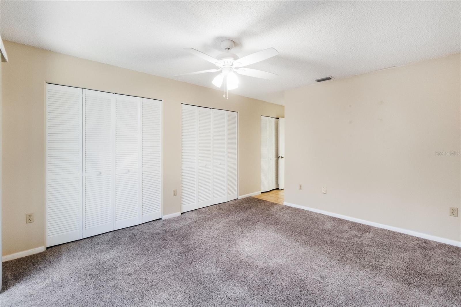 A4655910 Property Photo