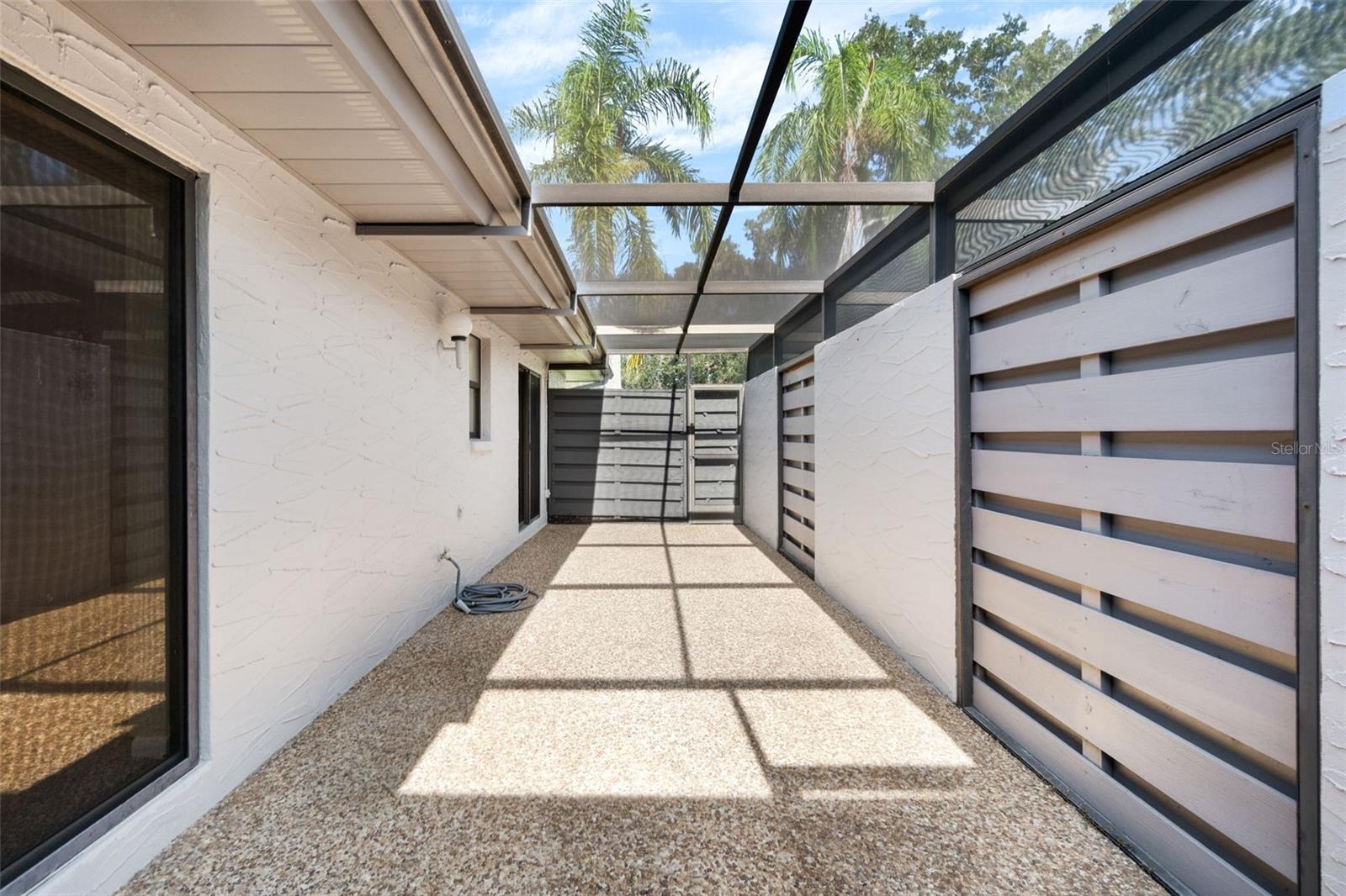 A4655910 Property Photo
