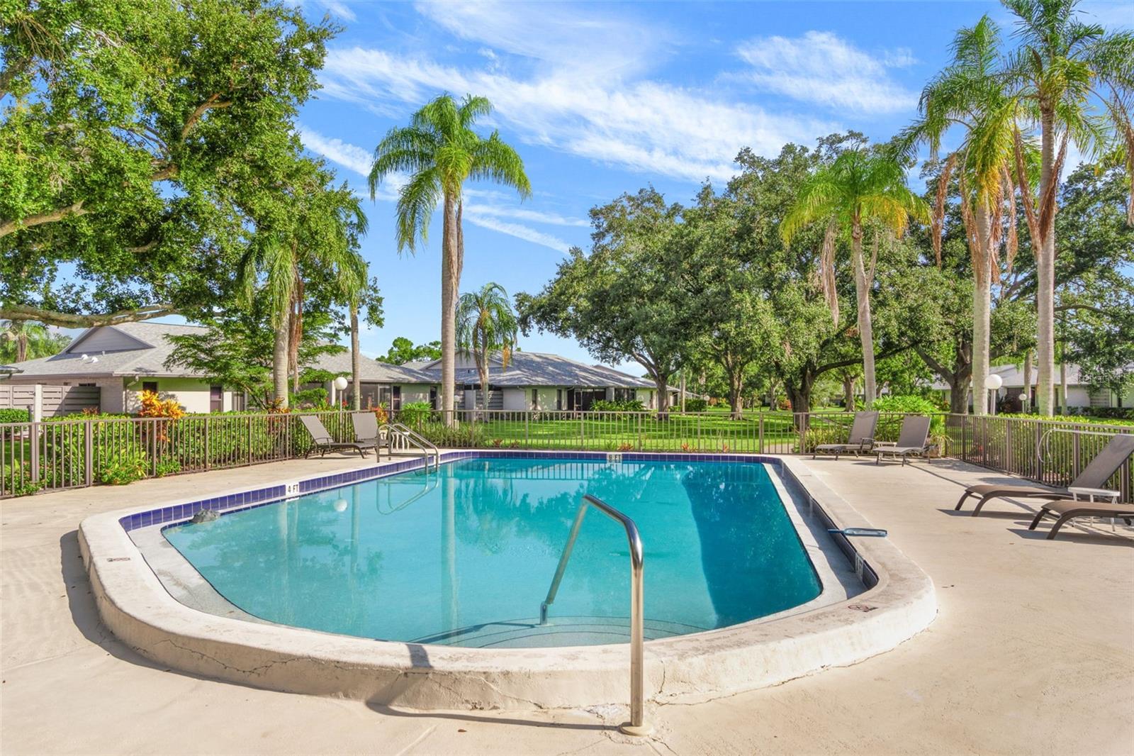 A4655910 Property Photo