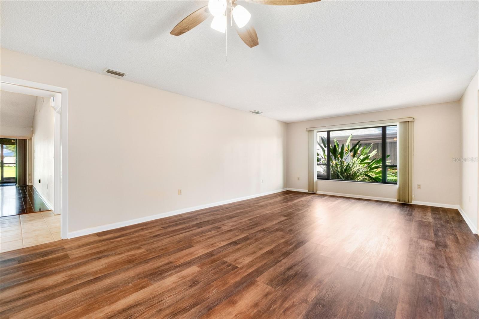 A4655910 Property Photo