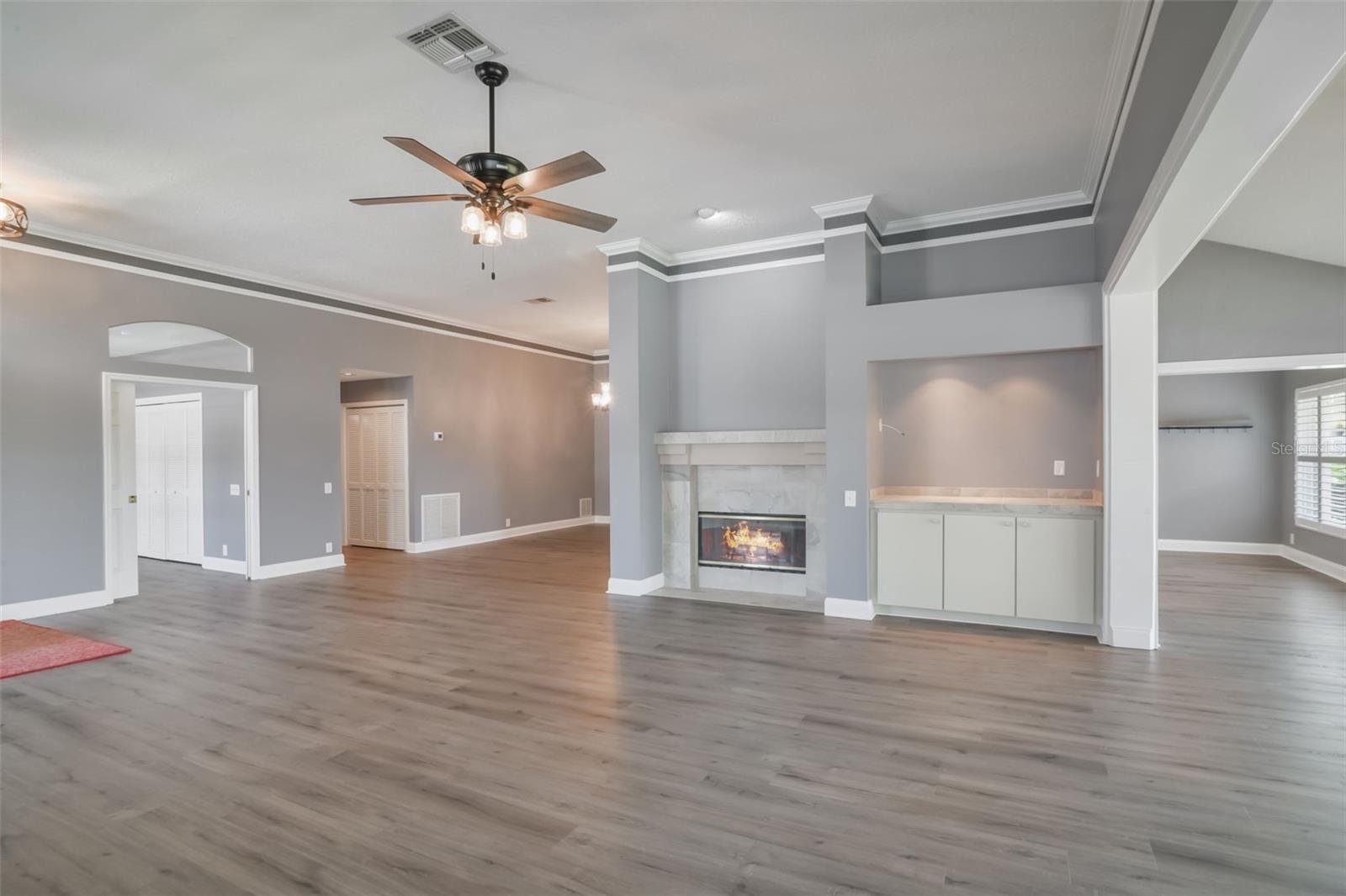 6036 TOPSAIL RD, LADY LAKE, FL, 32159